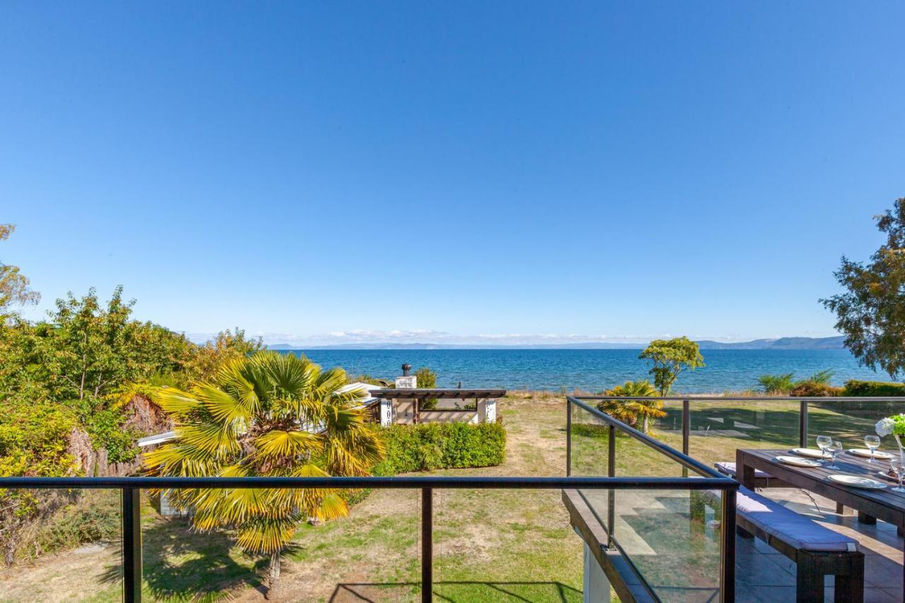 Lakefront Villa - Waitahanui Holiday Home Bagian luar foto