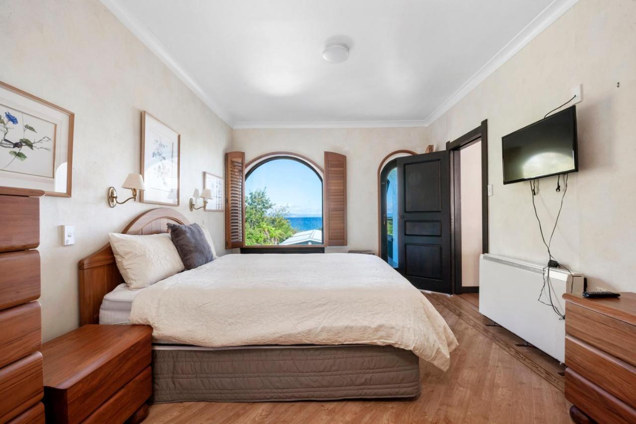 Lakefront Villa - Waitahanui Holiday Home Bagian luar foto